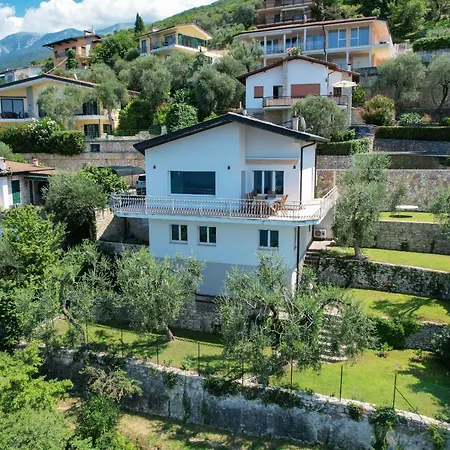 Holiday home Casa Bellavista Brenzone Biaza