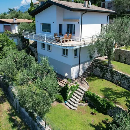 Holiday home Casa Bellavista Brenzone Biaza